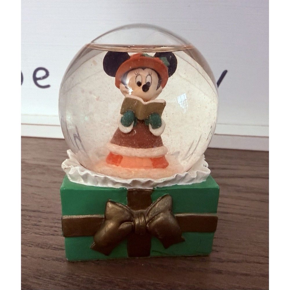 Disney Minnie Mouse Christmas Snow Globe Figurine Holiday‎ Gift Box Decor